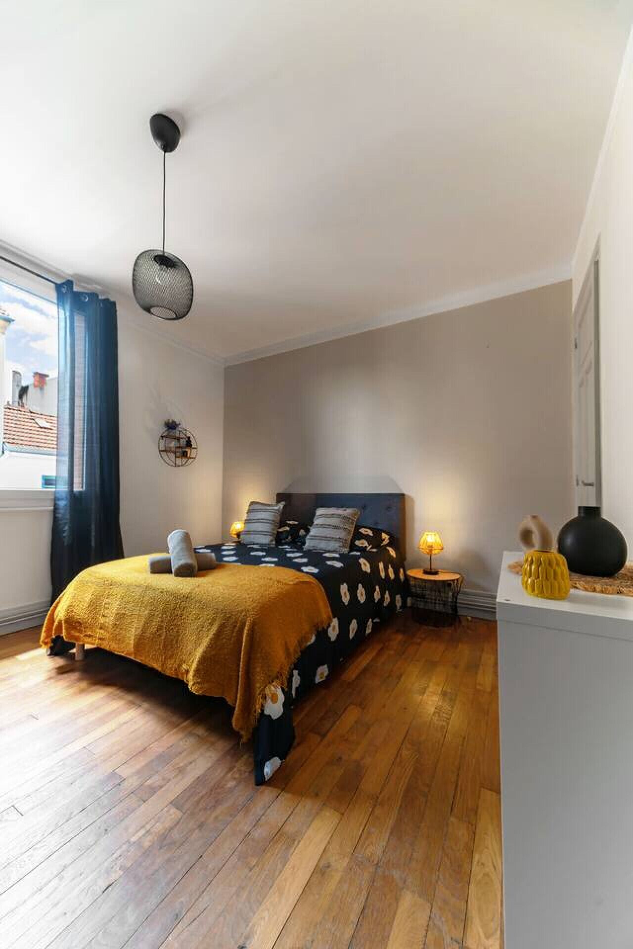 1 chambre, fer et planche à repasser, lit parapluie, Wi-Fi