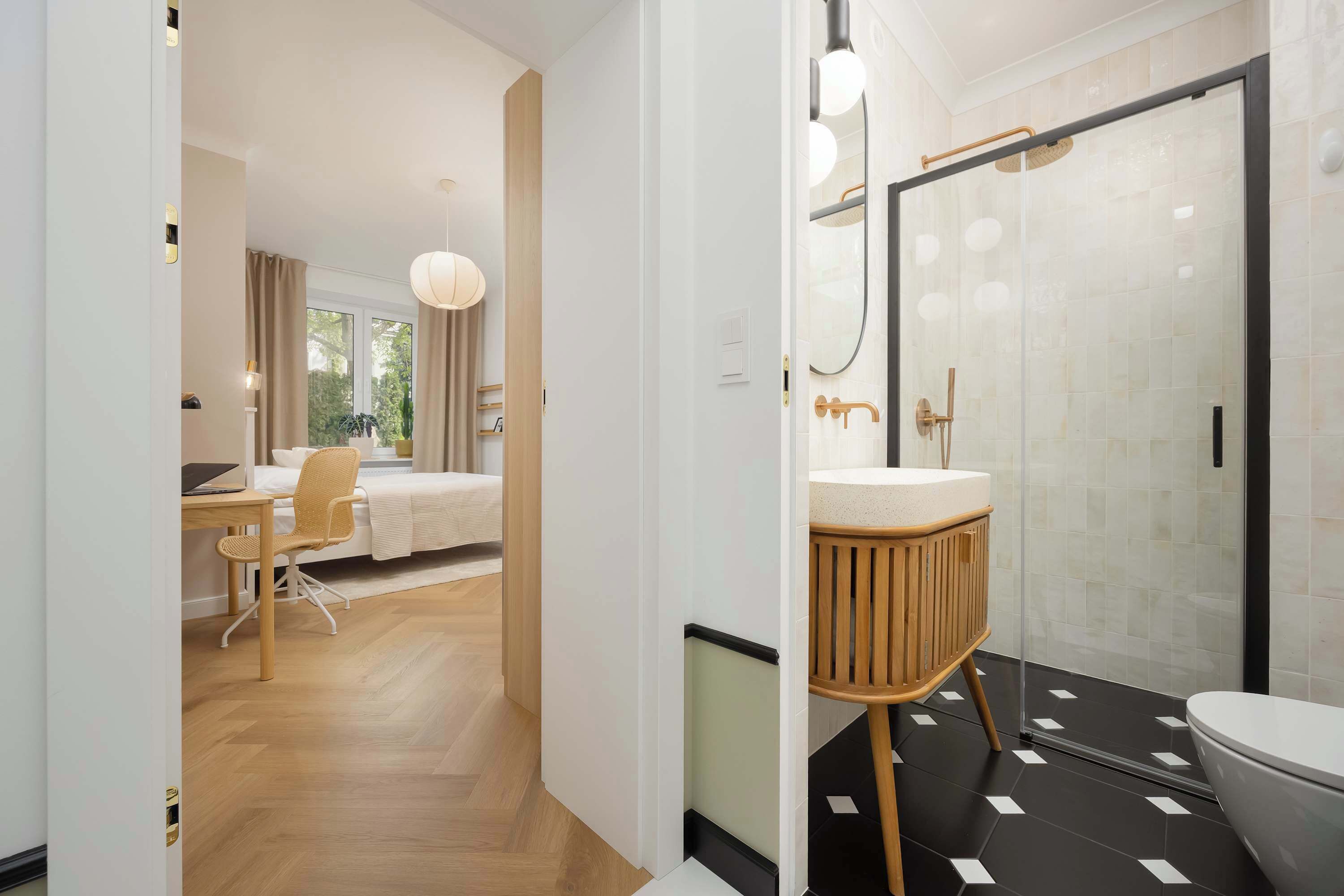 Shower, hair dryer, towels, shampoo