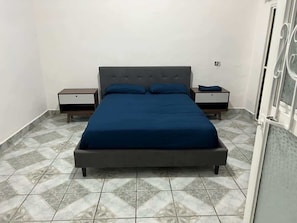 5 chambres, bureau, fer et planche Ă repasser, Wi-Fi