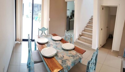 3 BR house with 2 AC in La Fuente