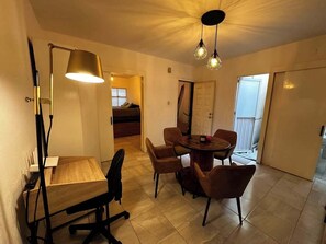 1 bedroom, desk, iron/ironing board, WiFi