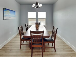 Casa (3 Bedrooms) | Servicio de la propiedad