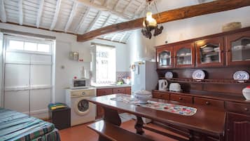 Fridge, microwave, coffee/tea maker, toaster