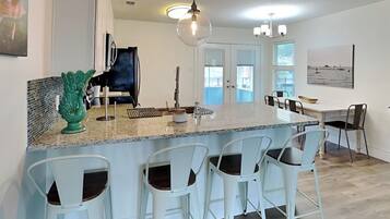 House (3 Bedrooms) | Property amenity