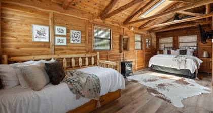 *NEW Sunrise Lodge - Daybreak Cottage | Lake Views