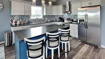 House (2 Bedrooms) | Property amenity