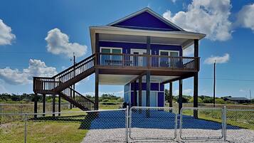 House (2 Bedrooms) | Property amenity