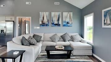 House (2 Bedrooms) | Property amenity