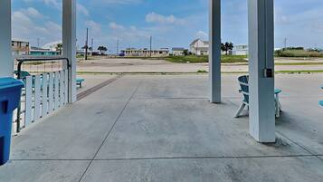 House (4 Bedrooms) | Kemudahan hartanah