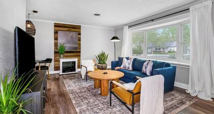 Furnished 3BR Ranch • 30-Day Stay • Pet Friendly • Fenced Yard + Cozy Electric Fireplace