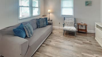 House (2 Bedrooms) | Property amenity