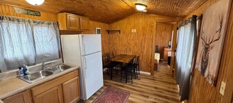 Elkhorn Cabin Summary