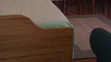 1 bedroom, iron/ironing board, internet, bed sheets