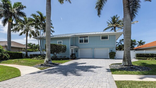 Imagen sin descripción, 1 de 24, botón