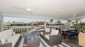 Unclassified image, 5 of 24, button