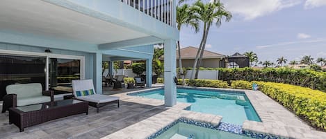 Piscine extérieure, piscine chauffée