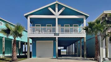 House (4 Bedrooms) | Property amenity