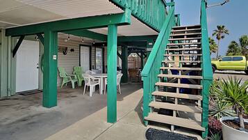 Studio (2 Bedrooms) | Property amenity