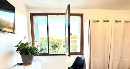 Bright 3-room apartment with terrace - Plage Pointe Rouge, Marseille 8e