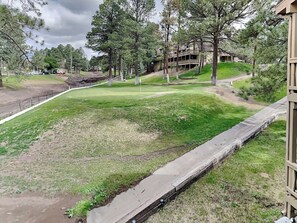 Condo (2 Bedrooms) | Property amenity