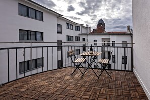 주니어 스위트, 시내 전  망 | 객실 내 금고, 책상, 노트북 작업 공간, 무료 WiFi