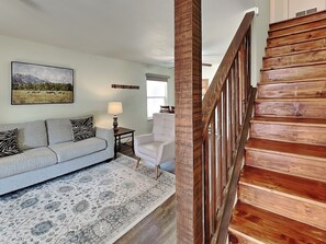 Condo (2 Bedrooms) | Property amenity