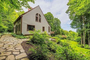 Exterior - Mountain Views! Bonus Room - Sugarhouse Hideaway (Barnard)