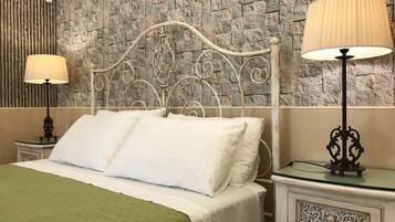 2 bedrooms, iron/ironing board, Internet, bed sheets