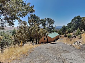 House (3 Bedrooms) | Property amenity