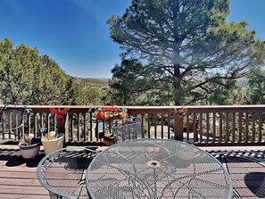 House (3 Bedrooms) | Property amenity