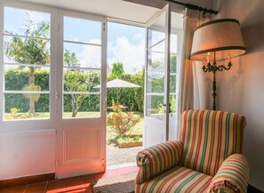 Interior - GuestReady - Domus Adepta Charming w/ Garden (Furnas)