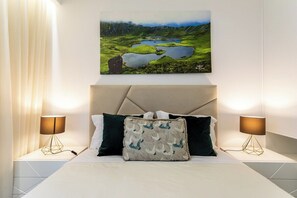 1 bedroom, iron/ironing board, internet, bed sheets