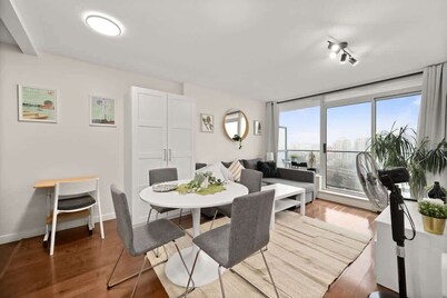 Tranquil 1BR Condo with Yacht-Style Cabin Vibes~