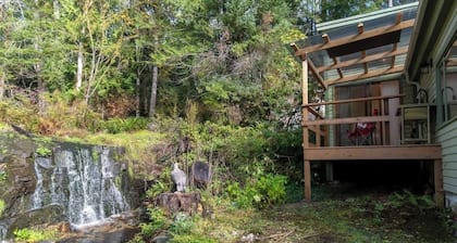 Picturesque and Comfy Escape with Waterfall View
