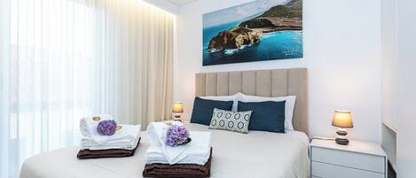 Fer et planche à repasser, accès Internet, draps fournis