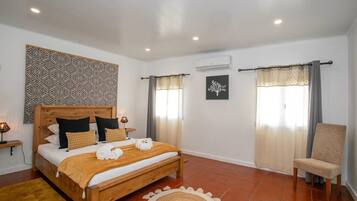 4 bedrooms, internet, bed sheets