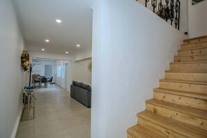 Interior - GuestReady - Villa Isla (Ponta Delgada)