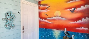 G St Inn Unit 6 Charming 2-bedroom apartment in Hampton with AC, WiFi