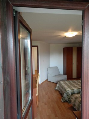 2 bedrooms - 103 - Large 2 bed Apartment (Bansko)