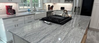 Spacious 4-bedroom House Steps from Downtown Durham with AC, WiFi