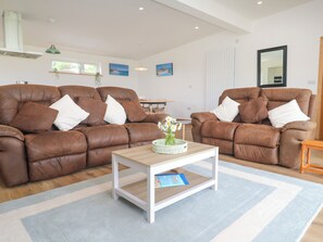 Living area - Swallows Nest (St Ives)