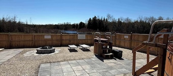 Bear Glamping Nordic Spa Access Near Tobermory