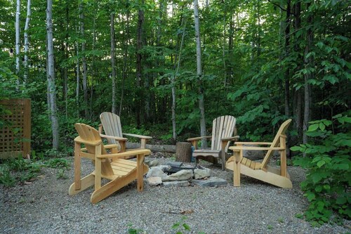 Family Glamping Getaway | 5 Min to Tobermory