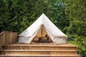 Property grounds - Dreamer Glamping Nordic Spa Access Near Tobermory (Miller Lake)