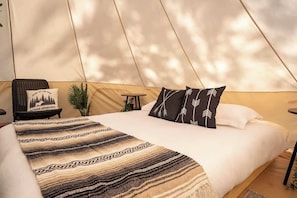 1 habitación, wifi y ropa de cama