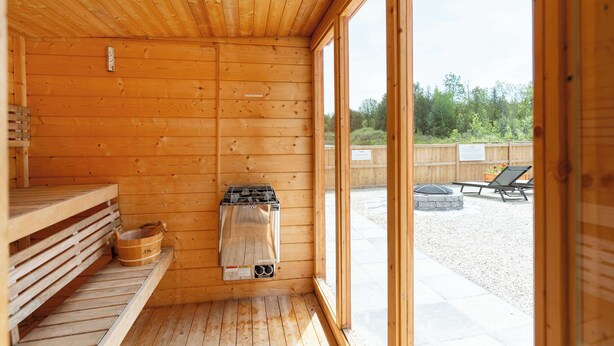 Terrace/patio - Wrangler Glamping Nordic Spa Access Near Tobermory (Miller Lake)
