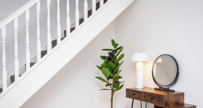 Modern 3BR Contractor Home | Blyth & Newcastle