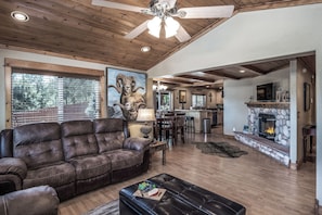 開放式客房 (4 Bedrooms) | 住宿設施服務