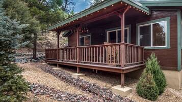 Studio (4 Bedrooms) | Property amenity