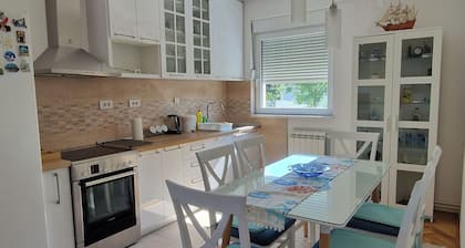 XXL 120m2 apartment + parking